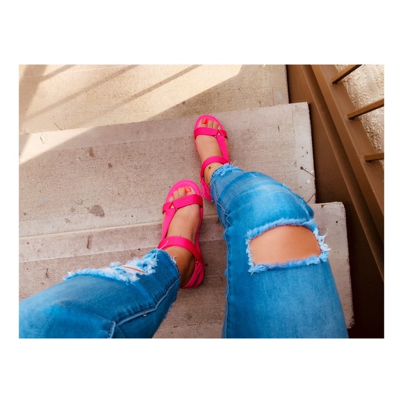 Pink sandals - Picture 4 of 4